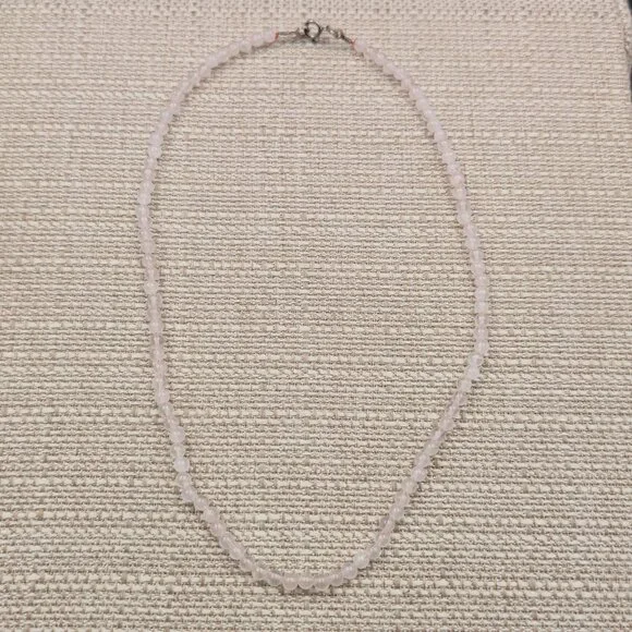 16.5 Inch Sterling Silver Small Rose Quartz Stones Necklace B933 - Picture 2 of 6